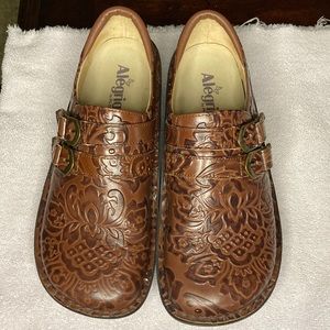 Algeria Size 40 Brown Leather
